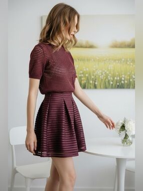 Xhilaration High Waisted Eyelet Burgundy Juniors Circle Skirt Size Large